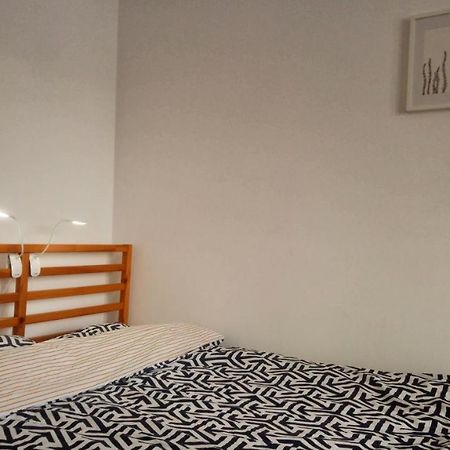 Simple And Comfortable Apartment Миеркуря Чук Екстериор снимка